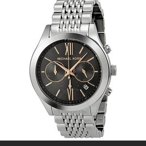 Doesn’t fit my wrist right.